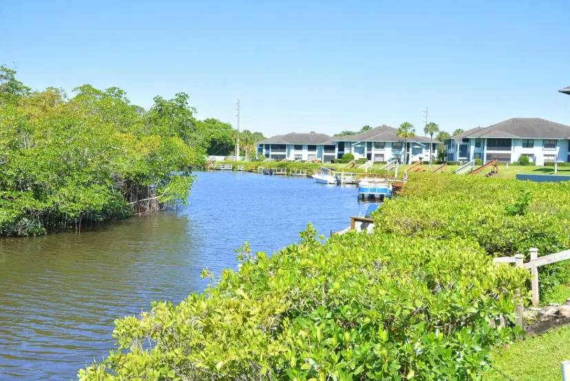 Picture of 950 S Kanner Highway Th9, Stuart FL 34994