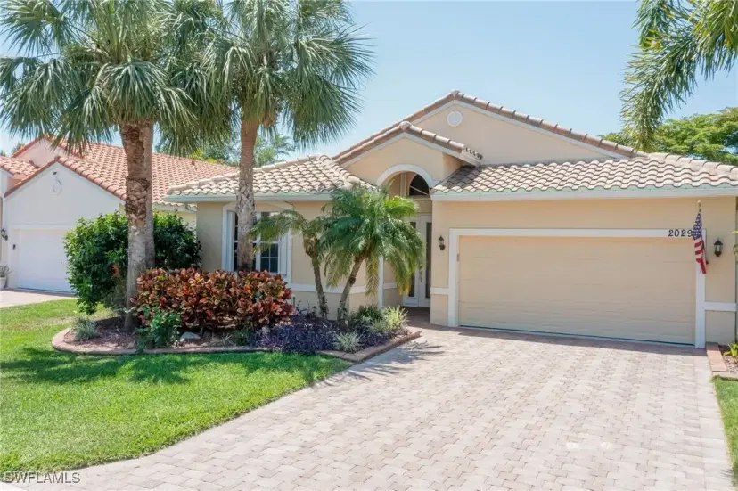 Picture of 20294 Castlemaine Ave, Estero FL 33928