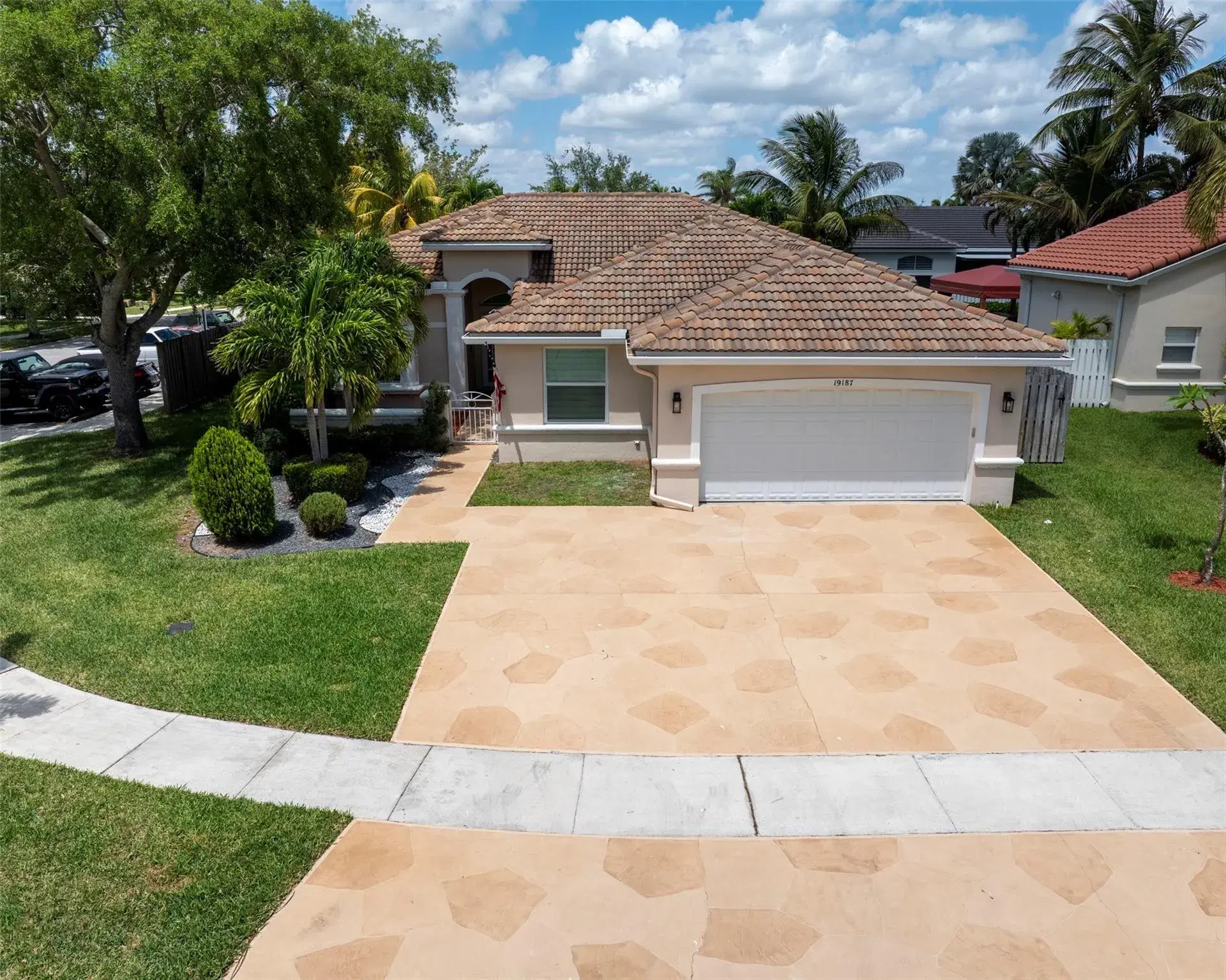 Picture of 19187 NW 23Rd St, Pembroke Pines, FL 33029