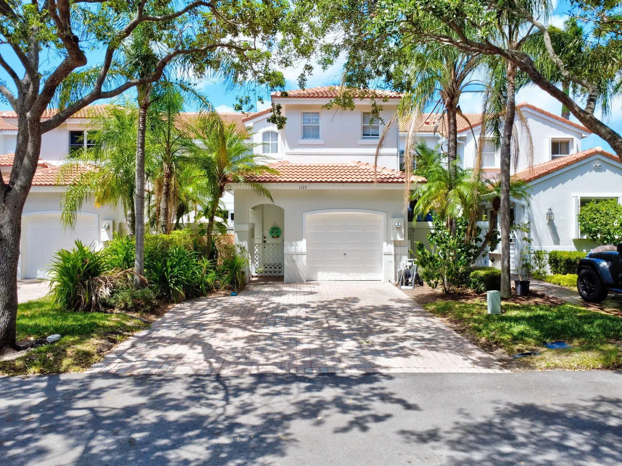 Picture of 1125 Canella Lane, Hollywood, FL 33019