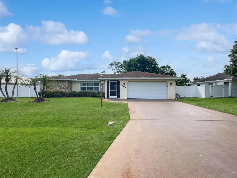 Picture of 5604 Paleo Pines Circle, Fort Pierce FL 34951