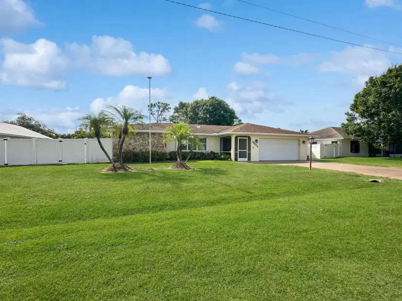 Picture of 5604 Paleo Pines Circle, Fort Pierce FL 34951
