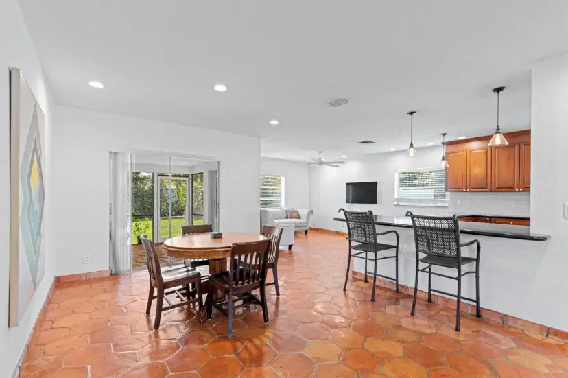 Picture of 116 NW 3Rd Court, Boca Raton FL 33432