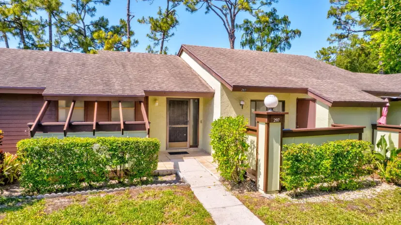 Picture of 297 Cactus Hill Court, Royal Palm Beach FL 33411