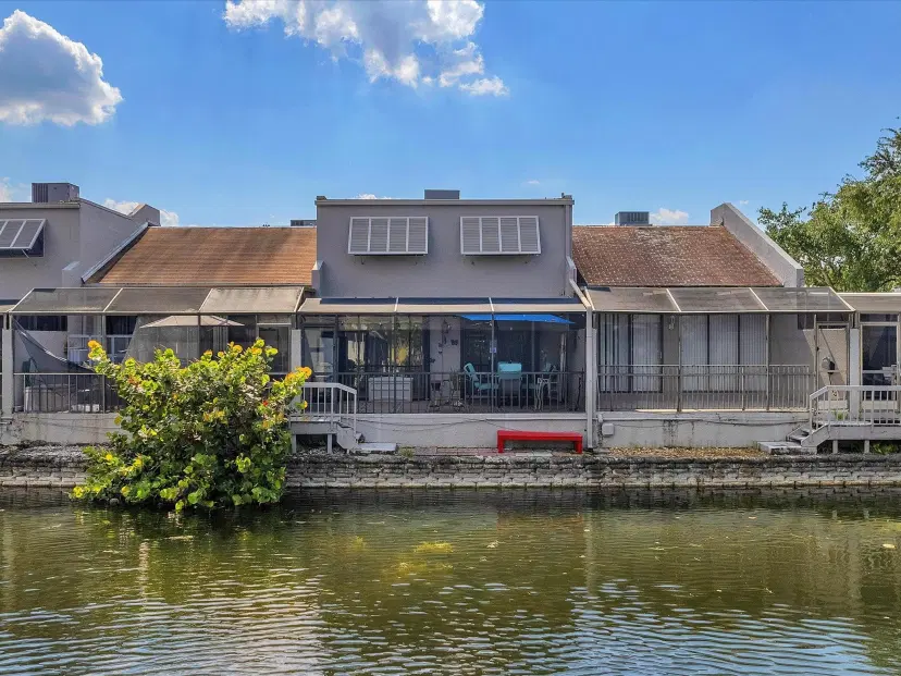Picture of 1521 NW 113Th Ter, Pembroke Pines FL 33026