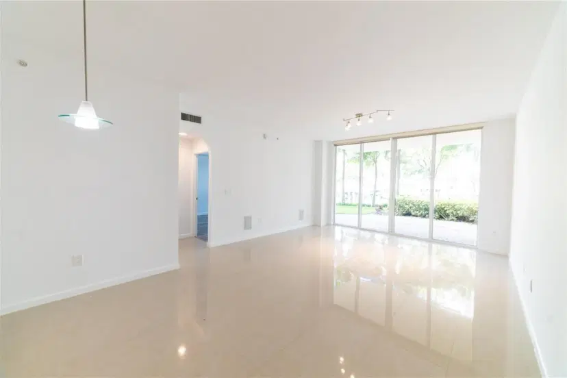 Picture of 3340 NE 190Th St 108, Aventura FL 33180