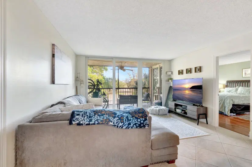 Picture of 5260 NW 2Nd Avenue 307, Boca Raton FL 33487