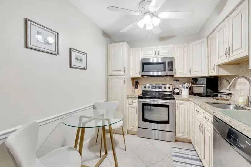 Picture of 5260 NW 2Nd Avenue 307, Boca Raton FL 33487
