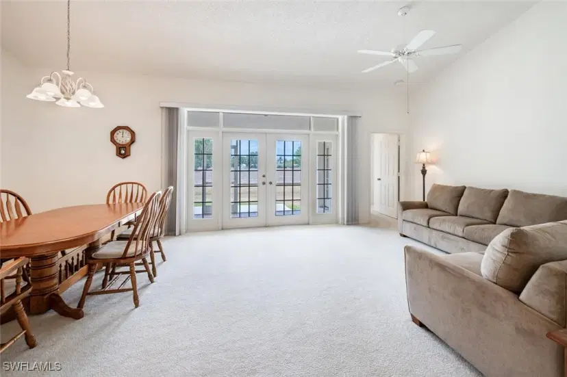 Picture of 814 Charlemagne Blvd, Naples FL 34112