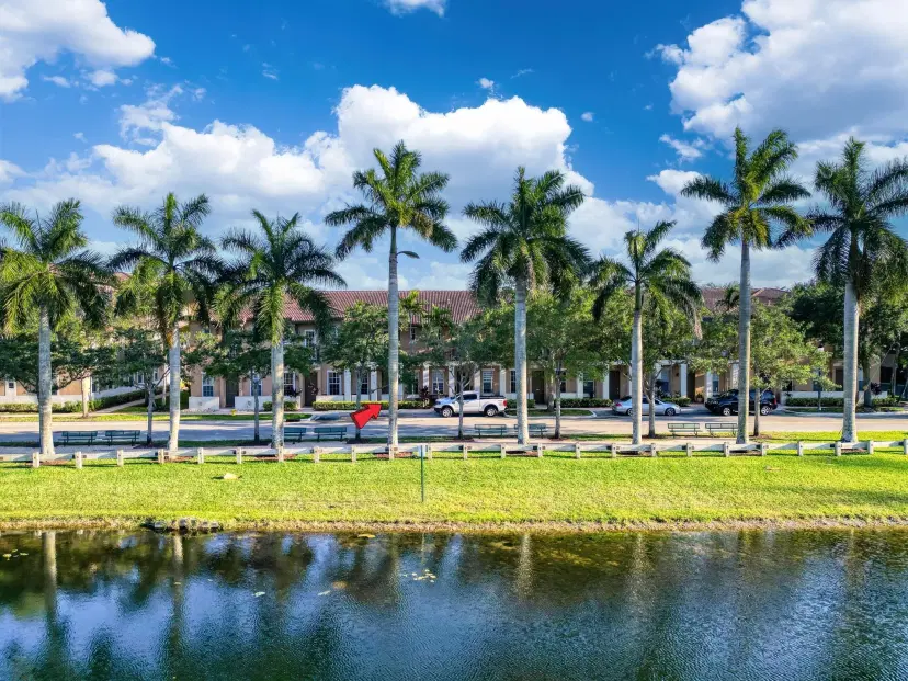 Picture of 14716 SW 4Th St 7-49, Pembroke Pines FL 33027
