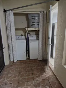 Picture of 3777 NW 78Th Ave 1B, Hollywood, FL 33024