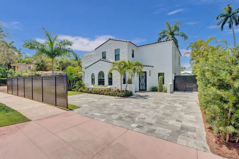 Picture of 5832 Alton Road, Miami Beach, FL 33140