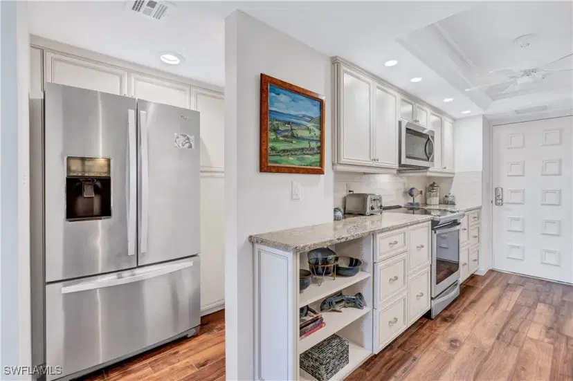 Picture of 2400 Gulf Shore Blvd N 203, Naples FL 34103