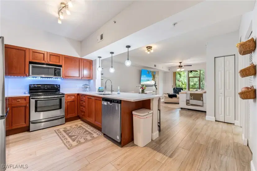 Picture of 20310 Estero Gardens Cir 102, Estero FL 33928