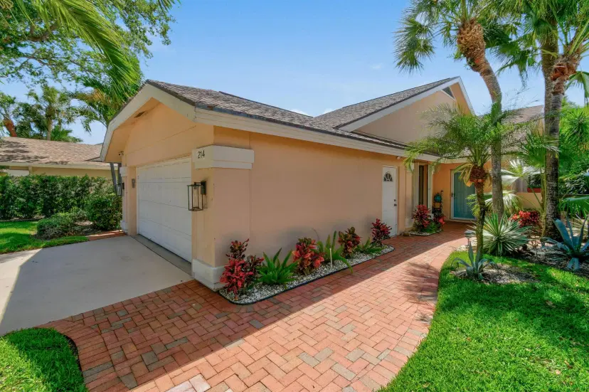 Picture of 214 E River Park Drive E, Jupiter FL 33477