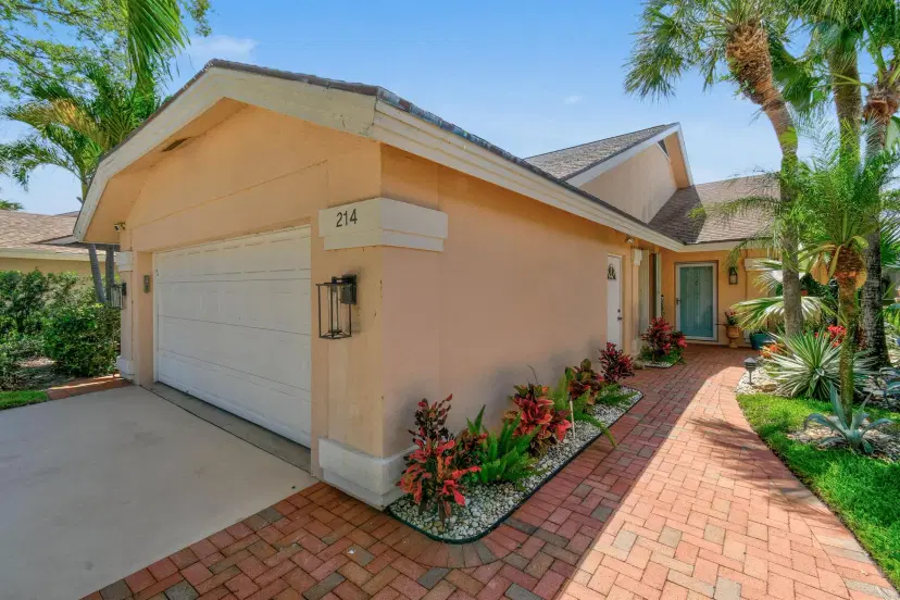 Picture of 214 E River Park Drive E, Jupiter FL 33477