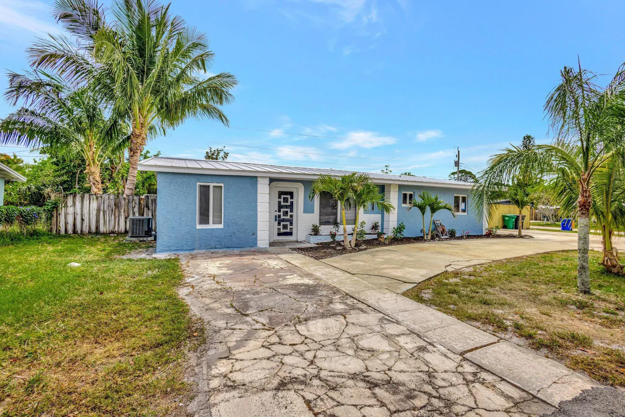 Picture of 2711 NE Savannah Road, Jensen Beach, FL 34957