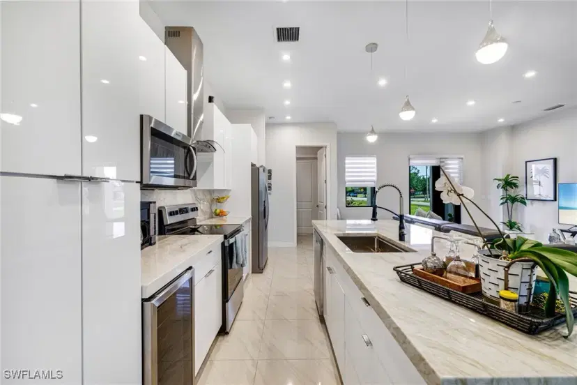 Picture of 1990 47Th Ave Ne, Naples FL 34120