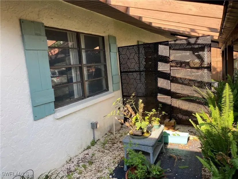 Picture of 191 Round Key Cir D2, Naples FL 34112