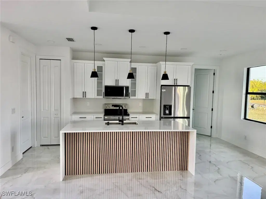 Picture of 2006 NE 24Th Ter, Cape Coral, FL 33909
