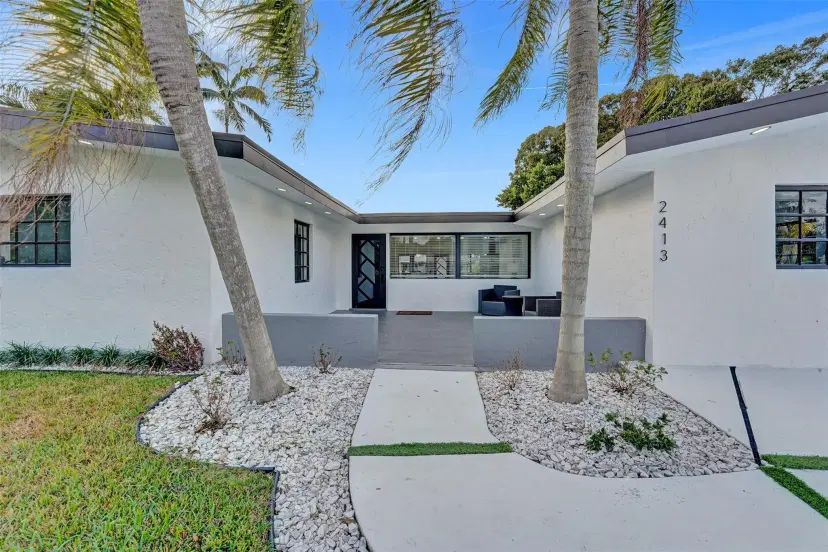 Picture of 2413 Gulfstream Ln, Fort Lauderdale FL 33312