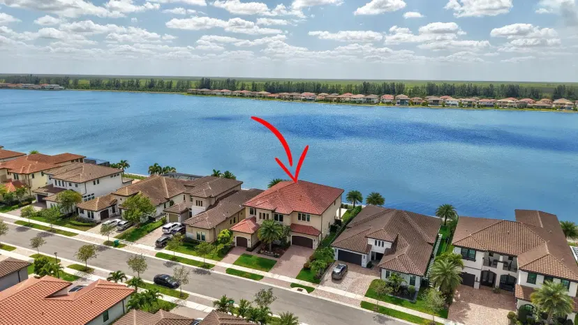 Picture of 9125 Parkland Bay Dr, Parkland FL 33076