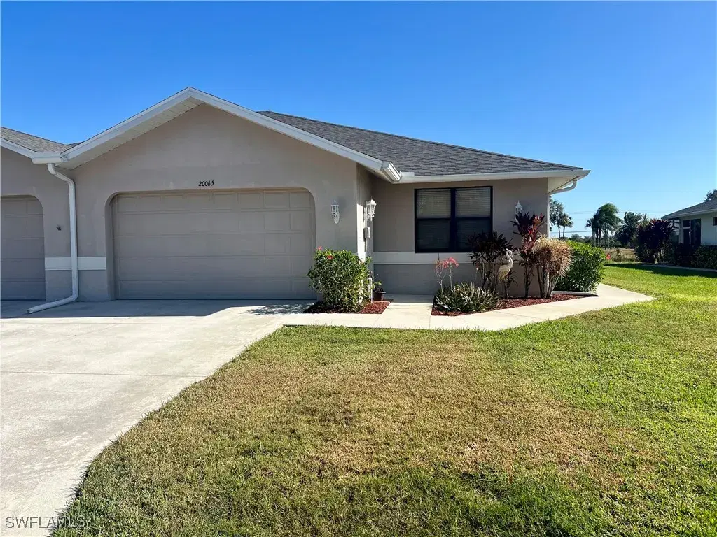 Picture of 20065 Lake Vista Cir N, Lehigh Acres, FL 33936