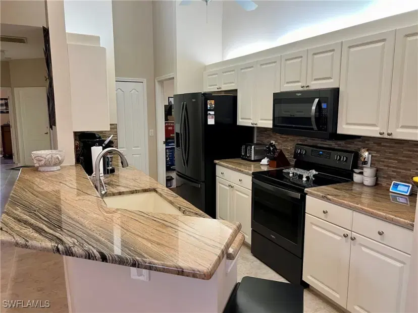 Picture of 20065 Lake Vista Cir N, Lehigh Acres FL 33936