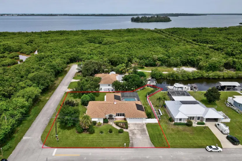 Picture of 1904 6Th Avenue Se, Vero Beach FL 32962