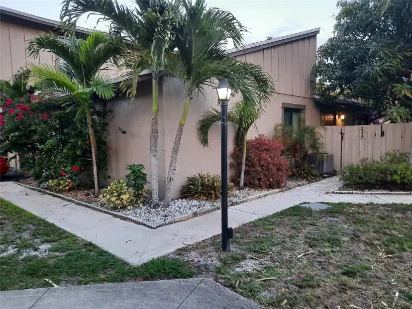 Picture of 2213 NW 56Th Ave 3-C, Fort Lauderdale FL 33313