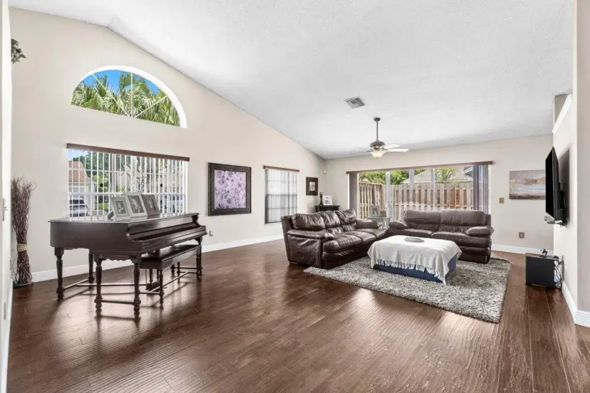 Picture of 13029 Meadowbreeze Drive, Wellington FL 33414