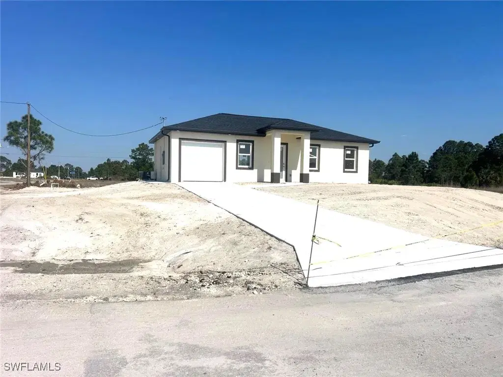 Picture of 1127 Holly Ave, Lehigh Acres, FL 33974