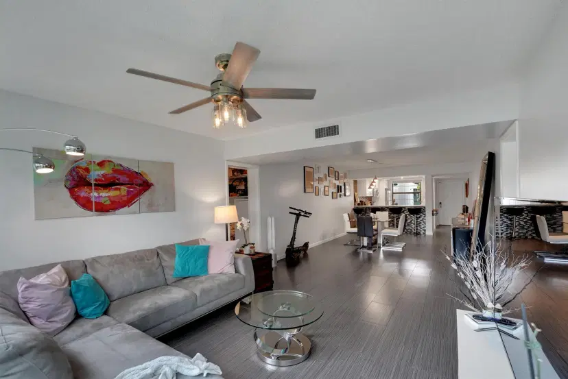 Picture of 6121 Balboa Circle 103, Boca Raton FL 33433