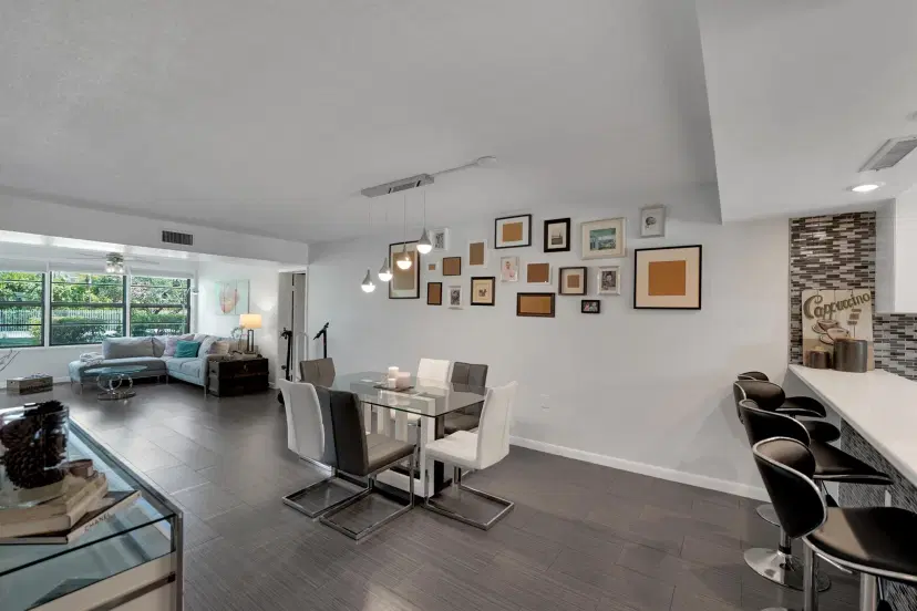 Picture of 6121 Balboa Circle 103, Boca Raton FL 33433