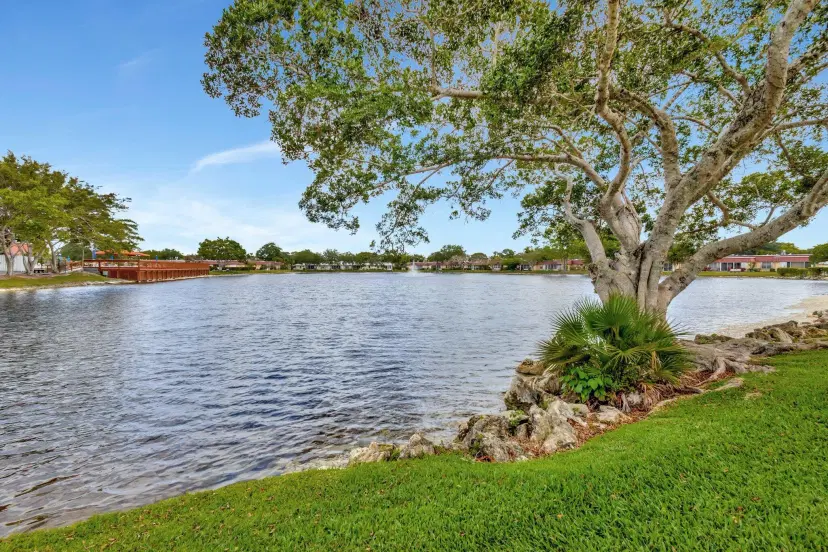 Picture of 733 Nantucket Circle, Lake Worth FL 33467
