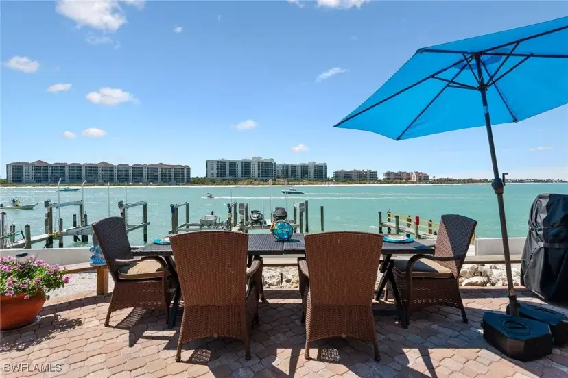 Picture of 504 La Peninsula Blvd 504, Naples FL 34113