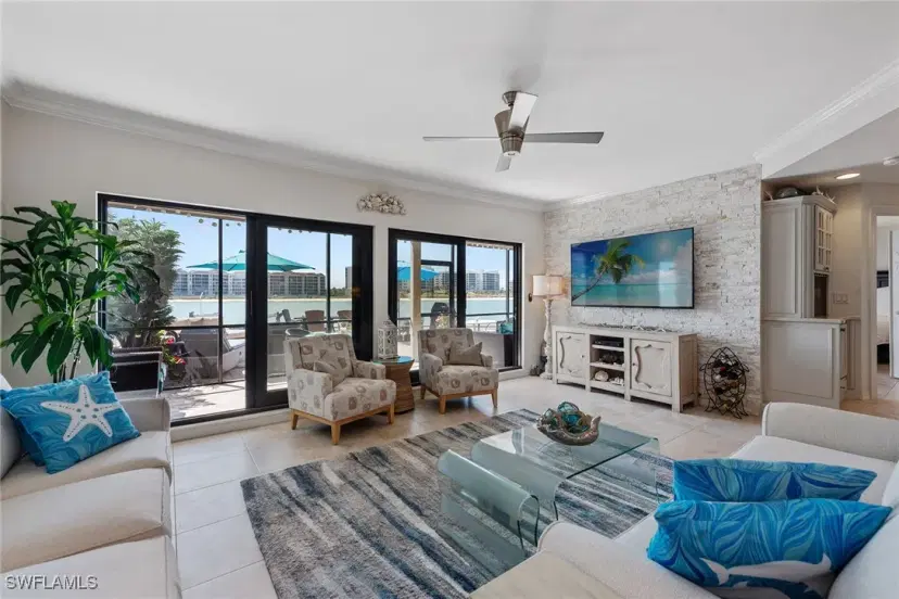 Picture of 504 La Peninsula Blvd 504, Naples FL 34113
