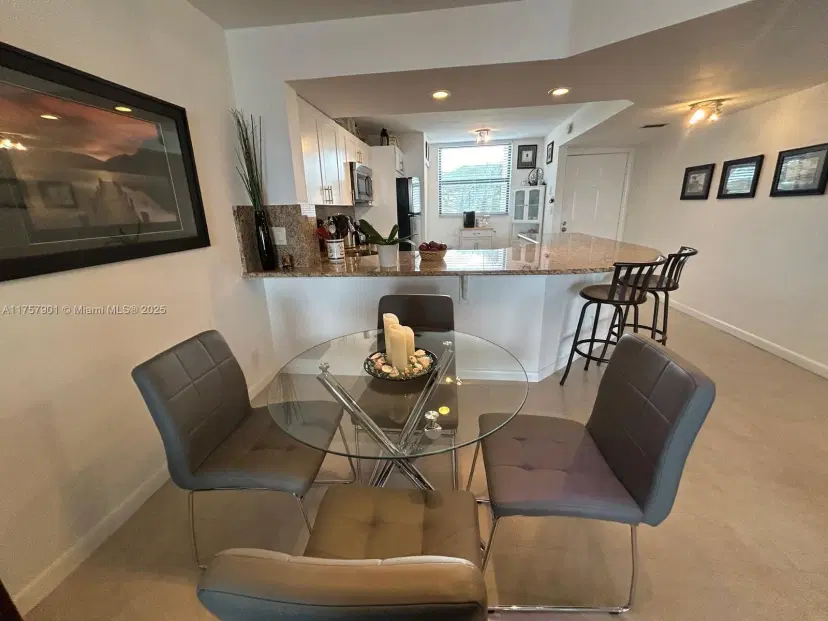 Picture of 115 Lake Emerald Drive 210, Oakland Park FL 33309