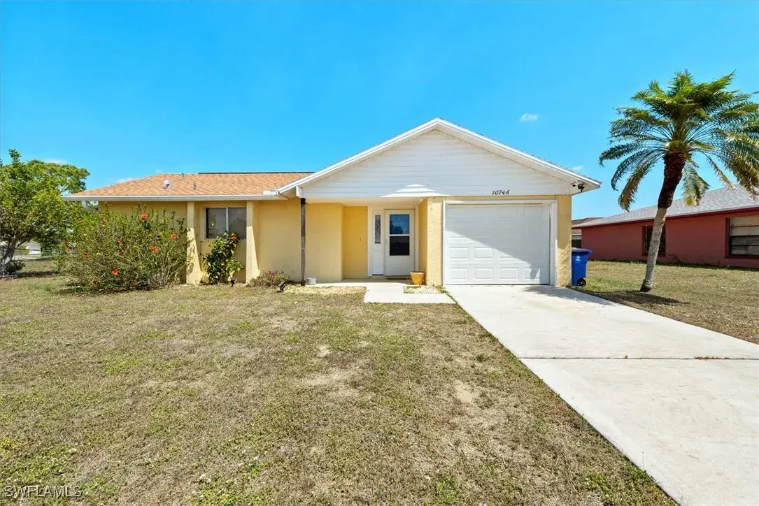 Picture of 10746 Lemontree Ct, Lehigh Acres, FL 33936