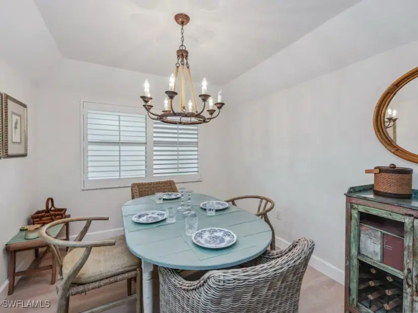 Picture of 3200 Gulf Shore Blvd N 105, Naples FL 34103