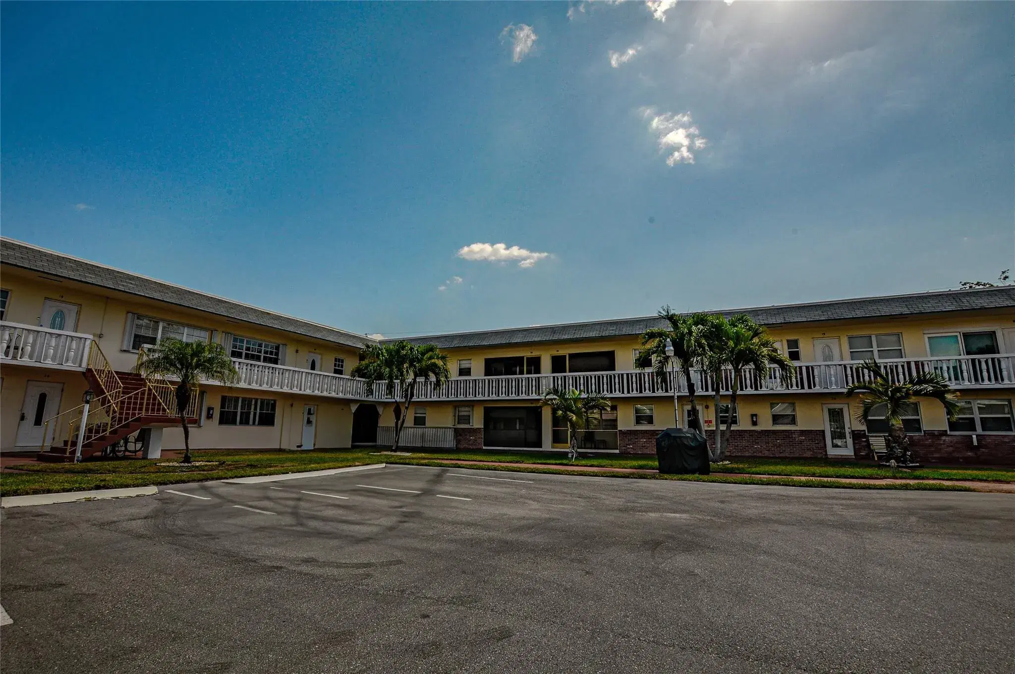 Picture of 1455 N 12Th Ct 2B, Hollywood, FL 33019