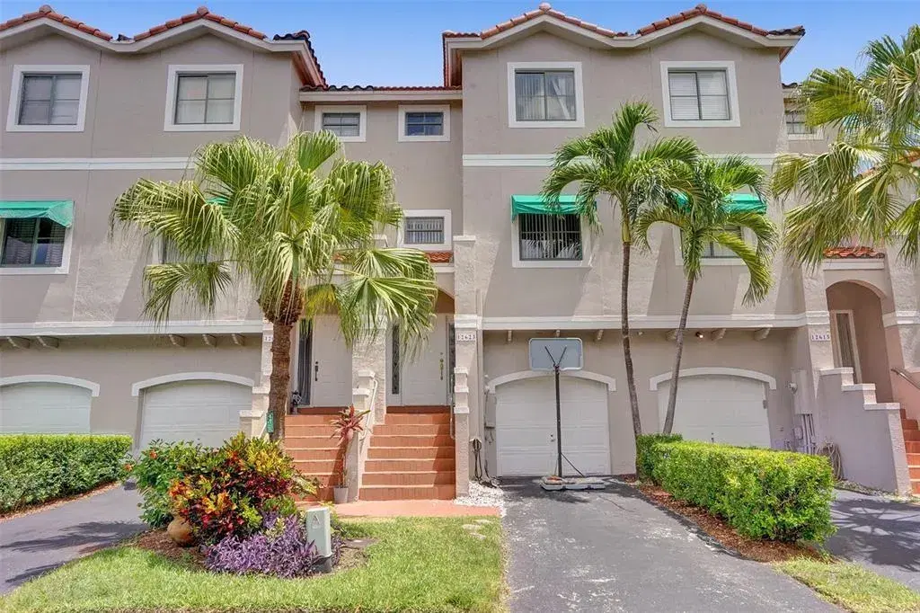 Picture of 12623 NW 14Th Pl 12623, Sunrise, FL 33323