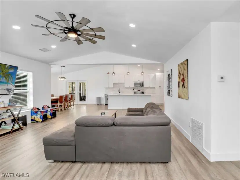 Picture of 29 37Th Ave Ne, Naples FL 34120