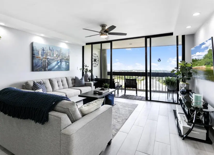 Picture of 2400 Presidential Way 1803, West Palm Beach FL 33401