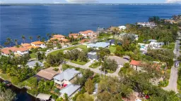 Picture of 1121 Vesper Dr, Fort Myers, FL 33901