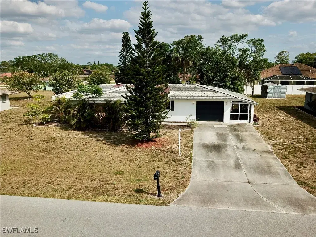 Picture of 320 Hollywood St, Lehigh Acres, FL 33936