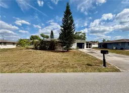 Picture of 320 Hollywood St, Lehigh Acres, FL 33936