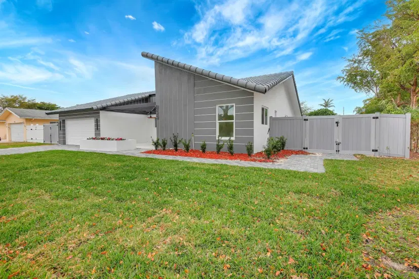 Picture of 855 NW 76Th Ter, Plantation FL 33324