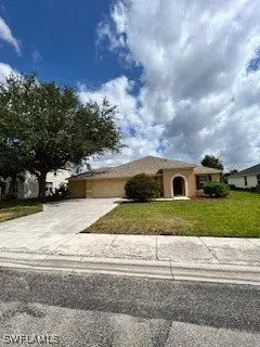 Picture of 18301 Pine Nut Ct, Lehigh Acres, FL 33972