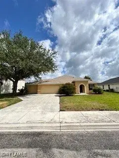Picture of 18301 Pine Nut Ct, Lehigh Acres, FL 33972